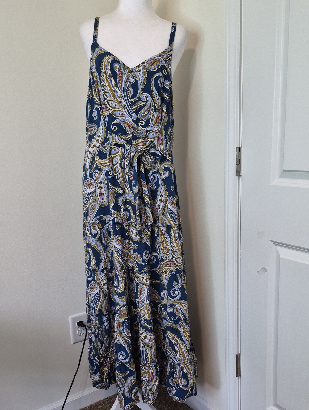 MSK Navy Paisley Spaghetti-Strap Maxi Dress with Waist Tie Size XL